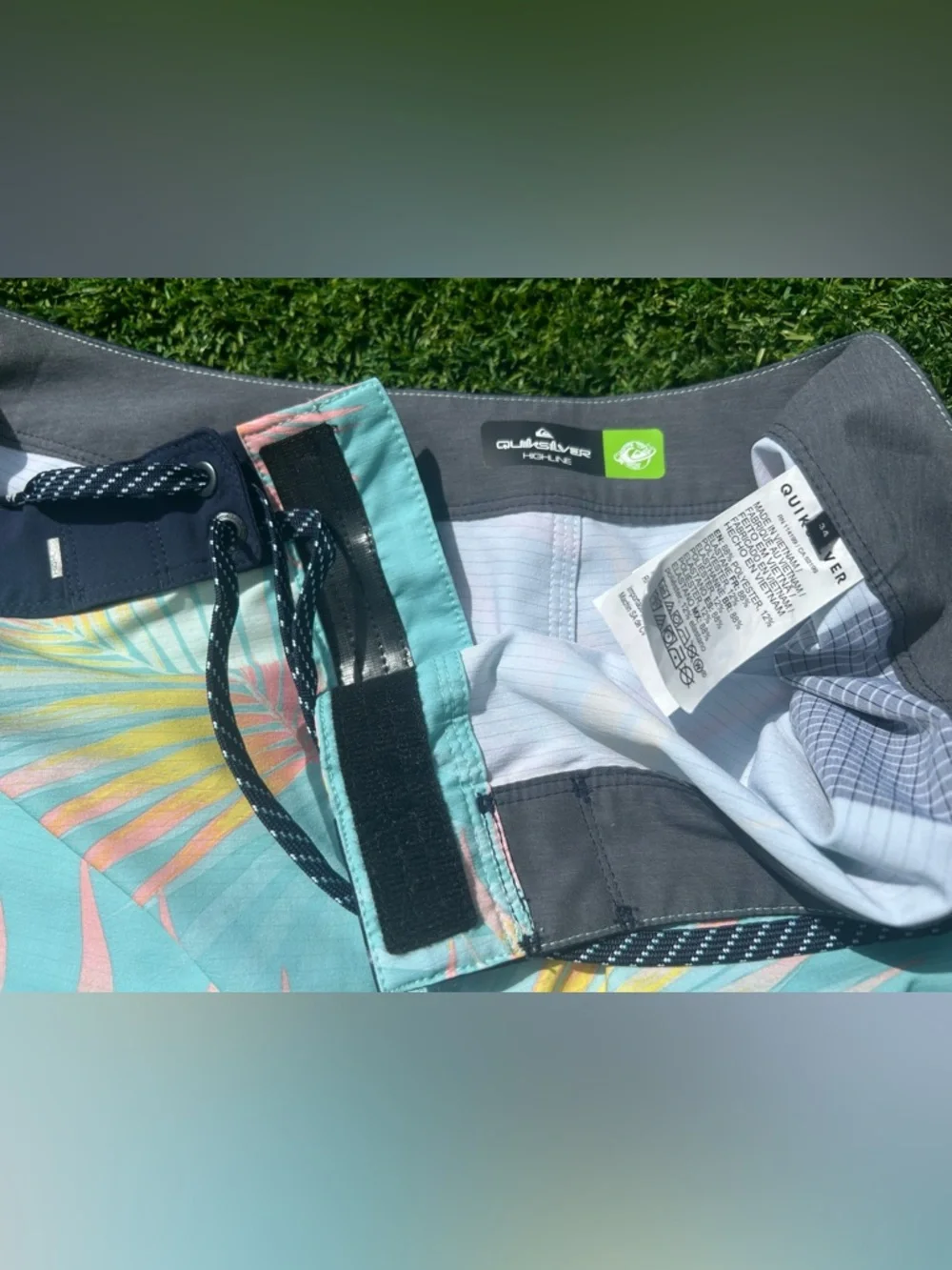 Quiksilver Men's 34 Highlite Arch 19 Boardshorts Angel Blue Swim Shorts Tropical - Picture 3 of 10
